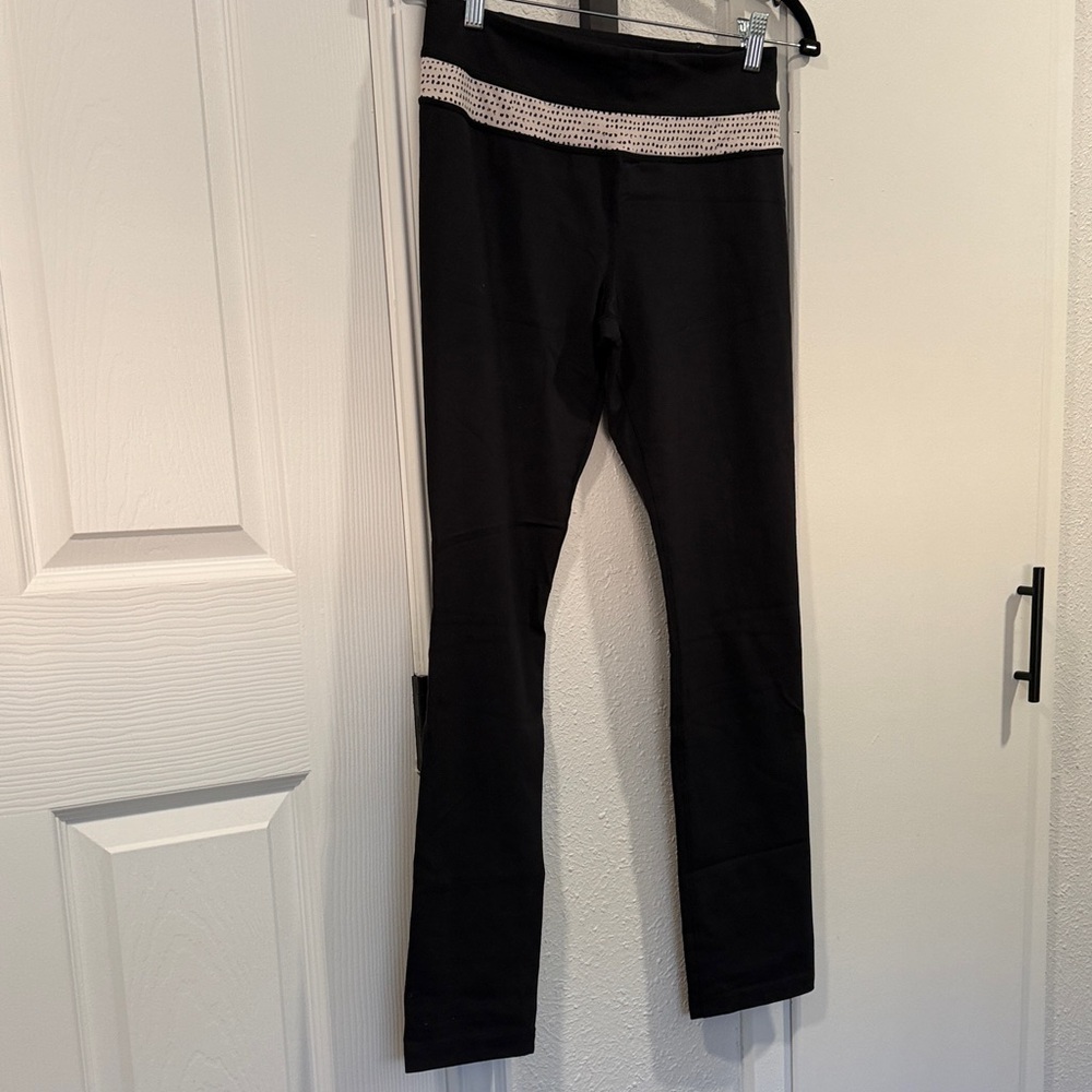 lululemon athletica Black Leggings with Cream Polkadot Waistband